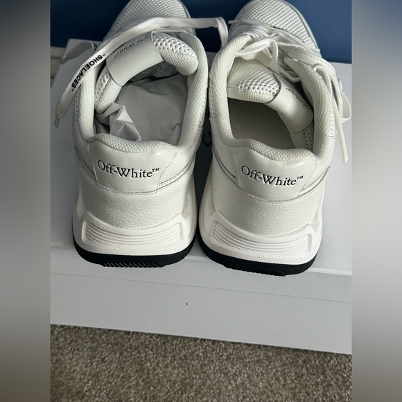 Men's Out of Office Arrow
Low-Top Sneakers - Picture 8 of 8